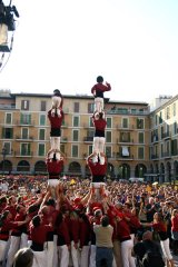 37700-castellers.jpg, 38 KB